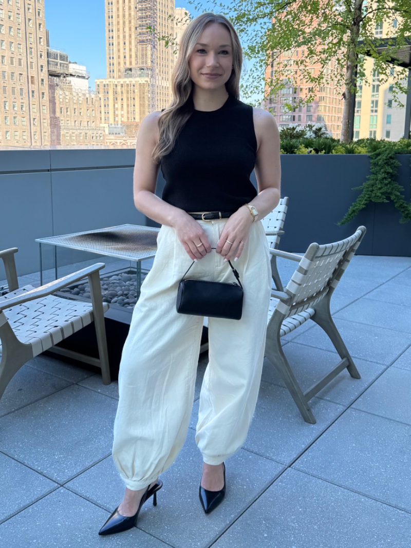 Casual Dive Bar Outfit for Spring
