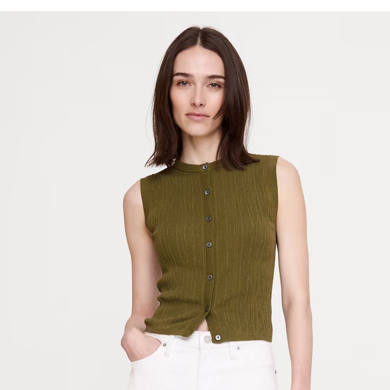 Crinkle Knit Vest — Banana Republic